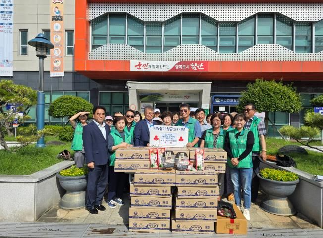 함안군 칠서면 새마을협의회·부녀회,‘건강 기원 생닭’나눔