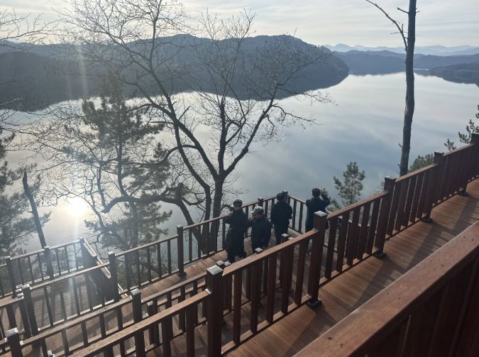 진양호 노을전망 명품 관광 숲길