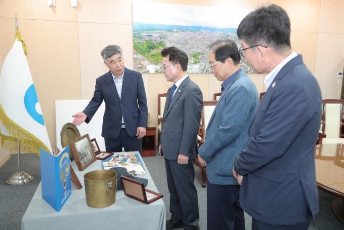 캠프페이지 민간기록물 기증식