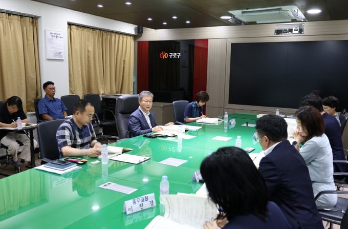 25일 구청 르네상스홀에서 ‘2026년 구청장 주요업무계획 보고회’가 진행되고 있다