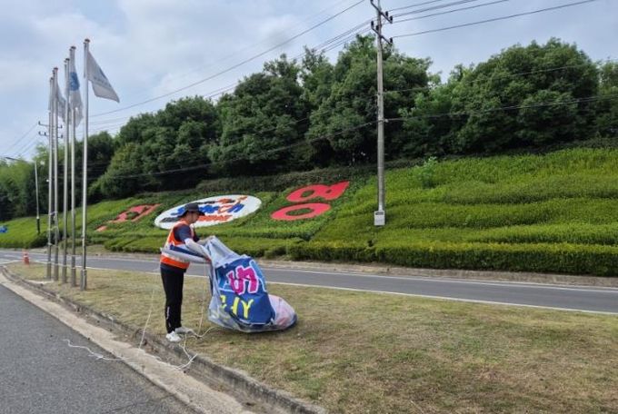 사천시, 사주교차로 ‘불법 현수막 없는 청정거리’ 운영