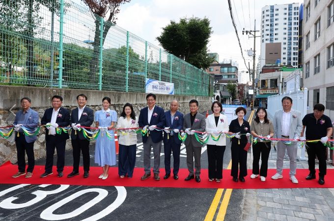 인천 최초 학교 부지 활용 안전 통학로 개통