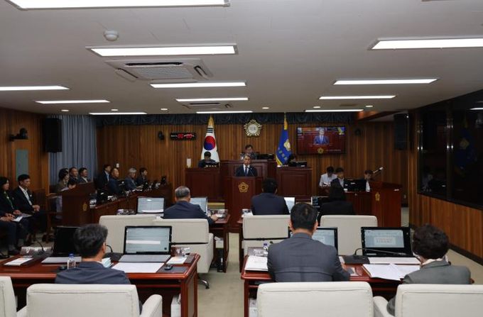 제286회 울진군의회 임시회 개회!