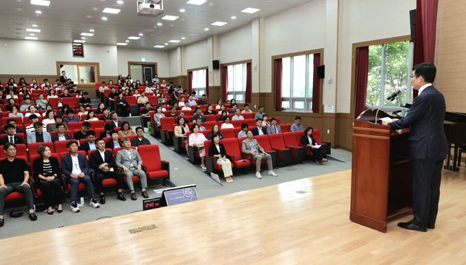 보은교육지원청 보은 찾은 윤건영 교육감, “AI 시대 디지털·윤리 교육 균형” 강조