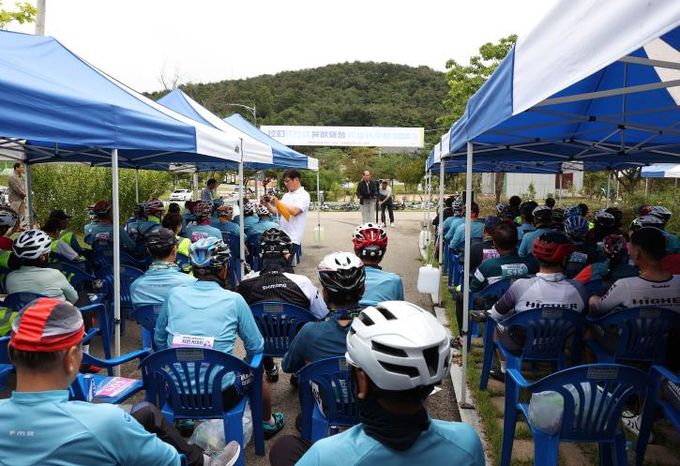 가을바람을 가르며 자전거 타고~ 고고 씽!! 2025 상주시장기 자전거대회 성료