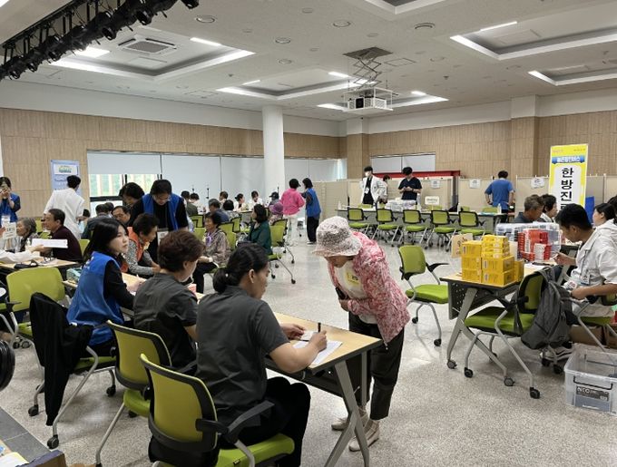 찾아가는 농촌왕진버스