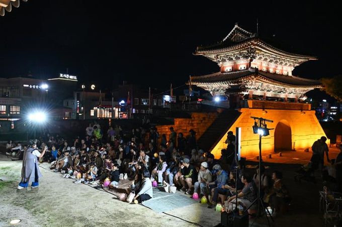 진주시, ‘공연형 도보투어–스테이지 온 JINJU’ 호응