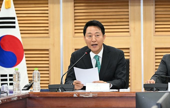 오세훈 서울시장이 22일 국회의원회관에서 열린‘내일이 더 기대되는 서울- 신속통합기획, 무엇을 바꾸었는가’ 토론회에 참석해 축사하고 있다.