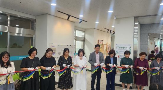 “김해시서부장애인종합복지관, 열린갤러리 '김해민화연구회_민화초대특별展' 개회식” 개최