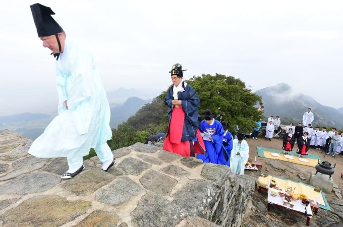 강화군, 제4357주년 개천대제 봉행… 전국체전 성화 채화해 부산으로