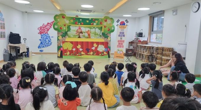남해군 보물섬가정행복상담소, '아동 성교육 인형극' 개최