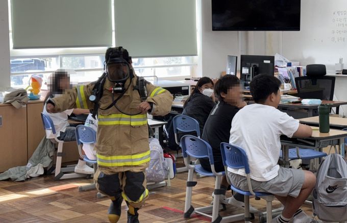 직업마당 운영 모습(소방관)