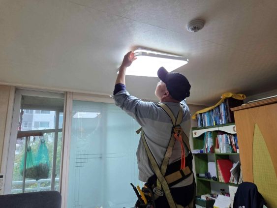 해운대구, 저소득 가정 ‘LED 전등 교체 지원사업’추진