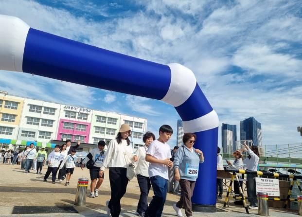 제11회 지역아동센터 연합 아동사랑 가족걷기대회 개최