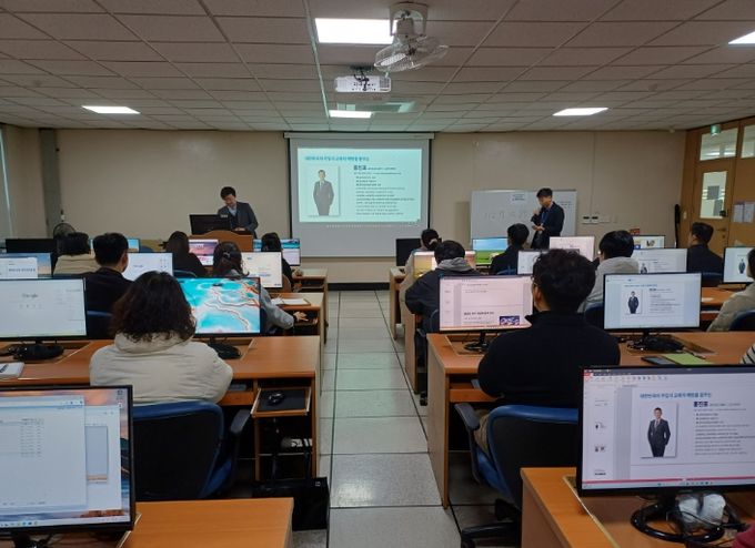 김해시, AI에 사람의 생각을 더하다 AI 활용 업무혁신 직원 교육