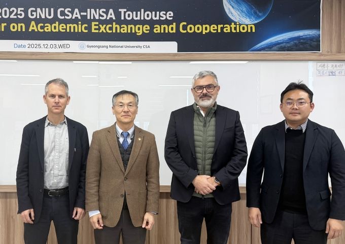 경상국립대학교(GNU) 우주항공대학은 12월 3일 가좌캠퍼스 항공우주산학협력관에서 프랑스 국립응용과학원(INSA Toulouse, 인사툴루즈)와 ‘우주항공 연구교류회 및 특강’을 개최했다.