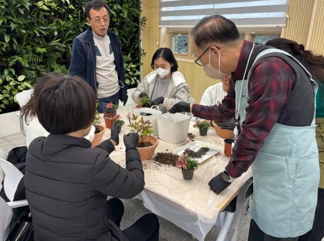 진주시, ‘시민과 함께하는 정원교육’ 큰 호응