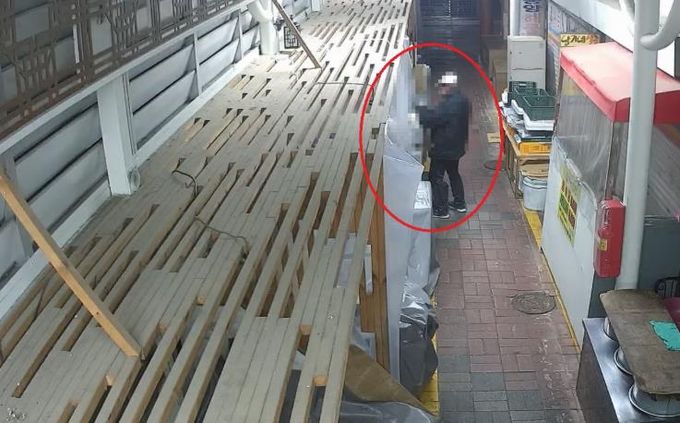 불 꺼진 가게에서 음식 슬쩍하려다, 중구 CCTV통합관제센터에 덜미