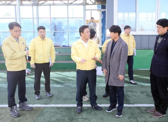 정읍시, 2월 주요 사업장 현장점검...북부권역 주요 공공시설 점검(신태인 축구장)