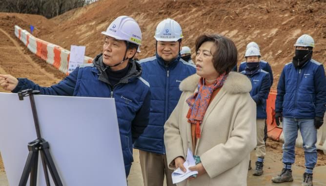 과천시, 지식정보타운 연결녹지·단설중학교 조성 현장 점검