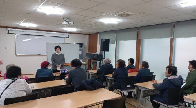 합천댐노인복지관, 초등학교 졸업인증제 교실 운영