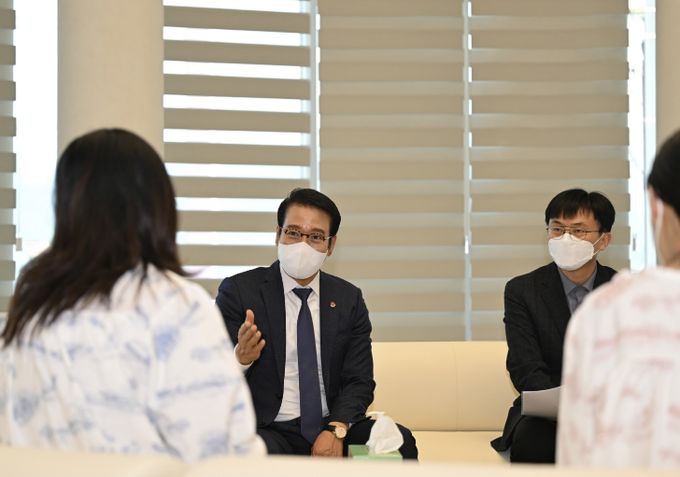 시장, 입실 산모 간담회