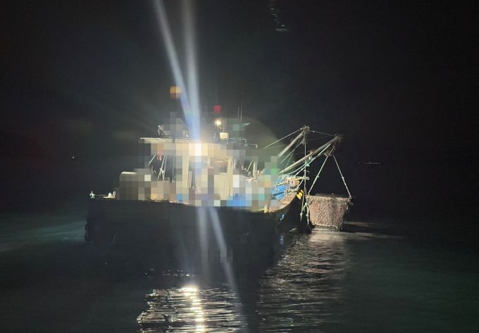 고성율포말 위반선박단속채증