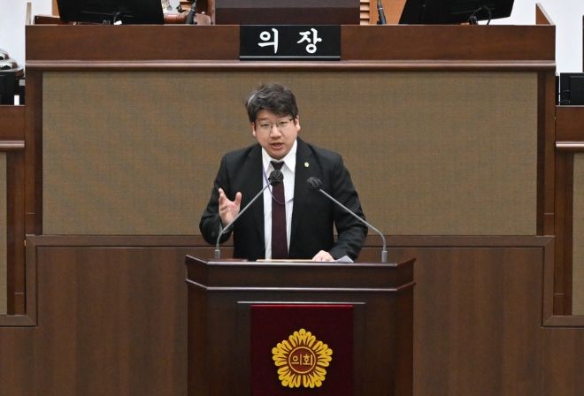 서부선 Reboot 계획을 발표 중인 문성호 의원