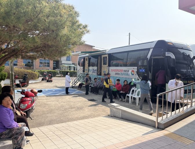 남해군, 찾아가는‘경남 닥터버스’ 무료검진 사업