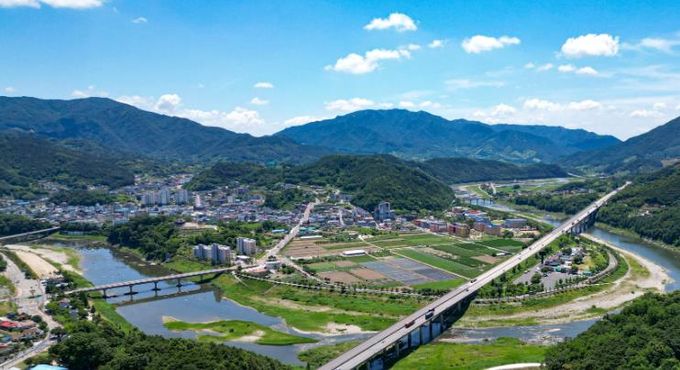 산청군 산청읍 전경.