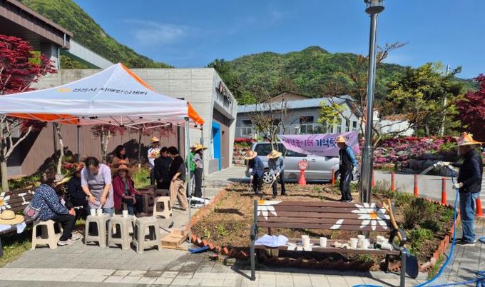 정읍시치매안심센터, 텃밭 정원 활용‘야외 치유 프로그램’운영