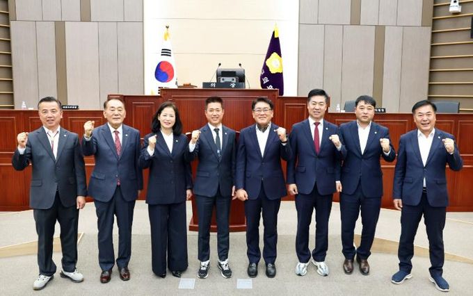 9대의원 단체사진